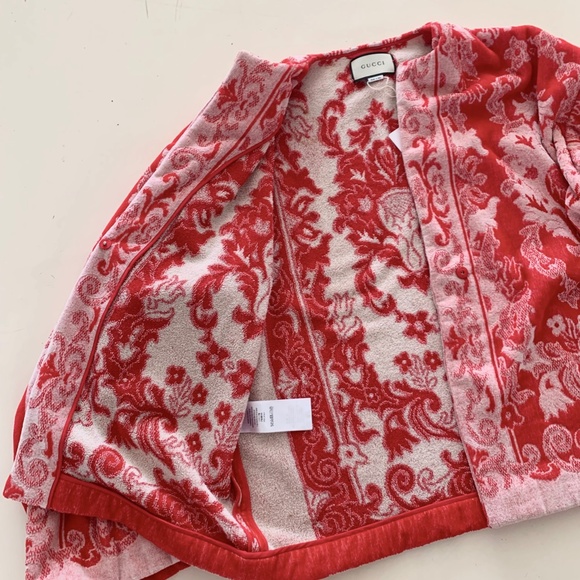 GUCCI Kimono jacket with central button.Floral fantasy. Fashion show 2019 - Picture 13 of 14